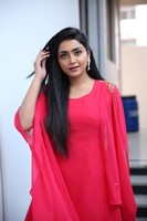 Avantika Mishra Launches Be You Family Salon